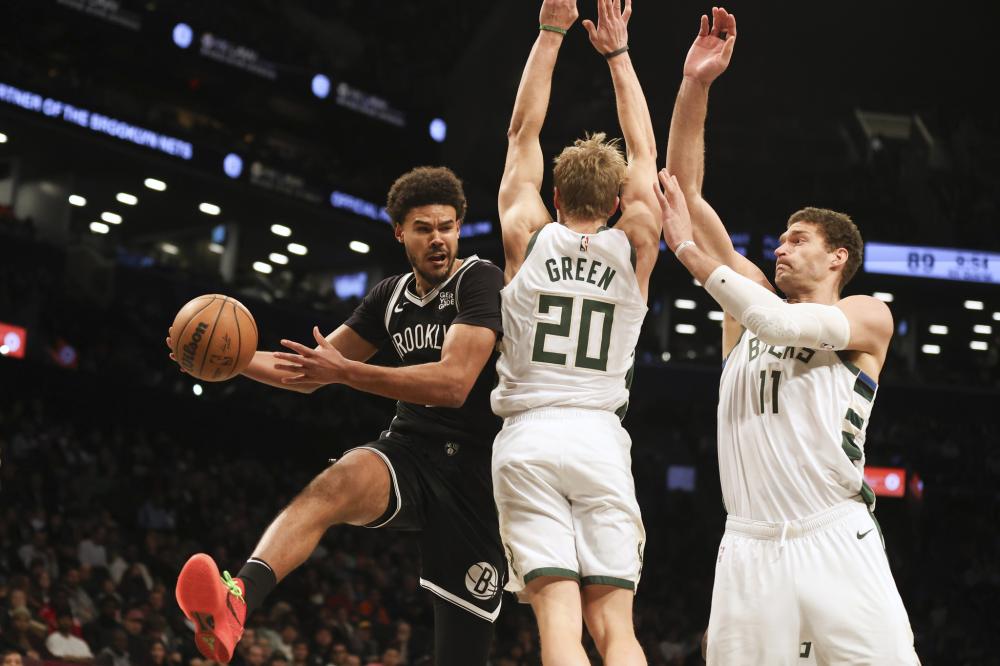 她在采访中 她在采访中