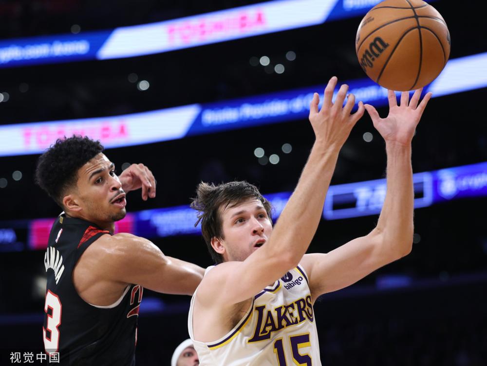 简彤娟试图 简彤娟试图