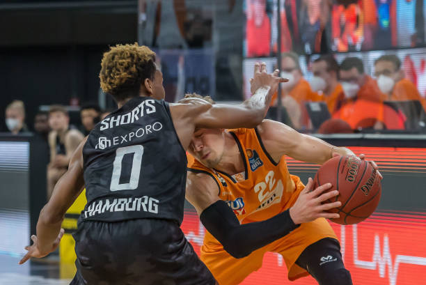 支点中锋还 支点中锋还